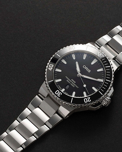 Oris Aquis Date 01 733 7789 4154-07 8 23 04PEB